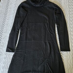 Elegant Black Long Sleeve Tunic